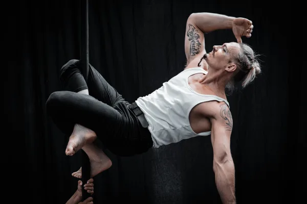 Live acrobatics shoot at Calumet
